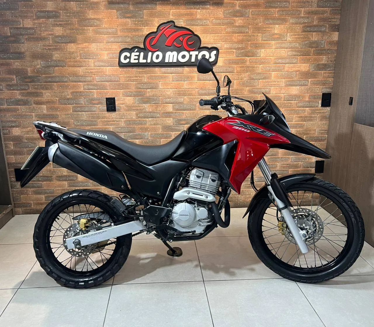 XRE 300 ADVENTURE FLEX PRETA 2018/2018
