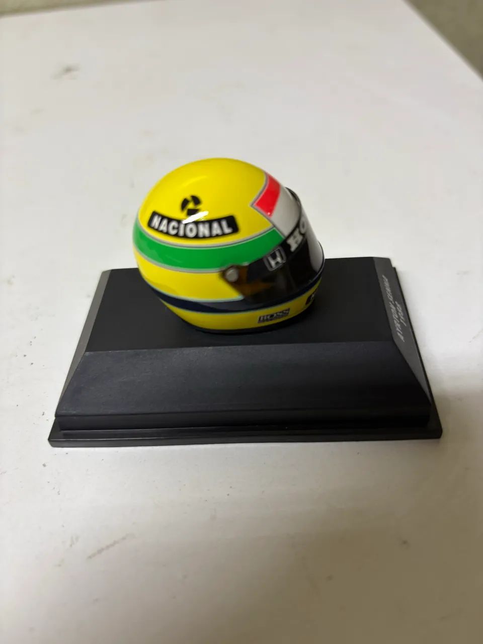 Minichamps Capacete Ayrton Senna 1988 - 1:8 - Foto 3