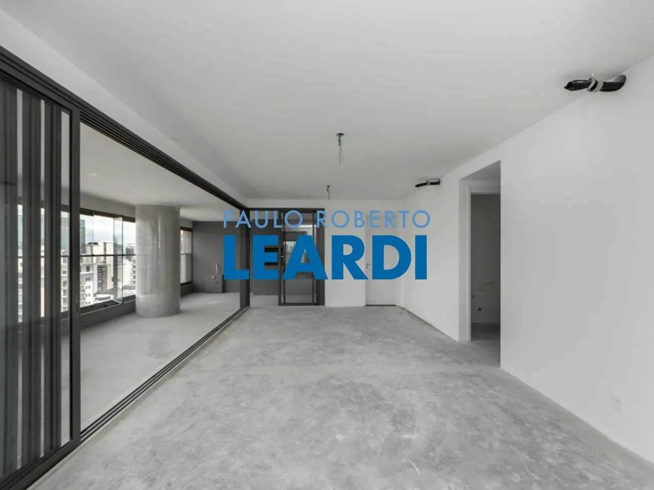APARTAMENTO - CAMPO BELO - SP
