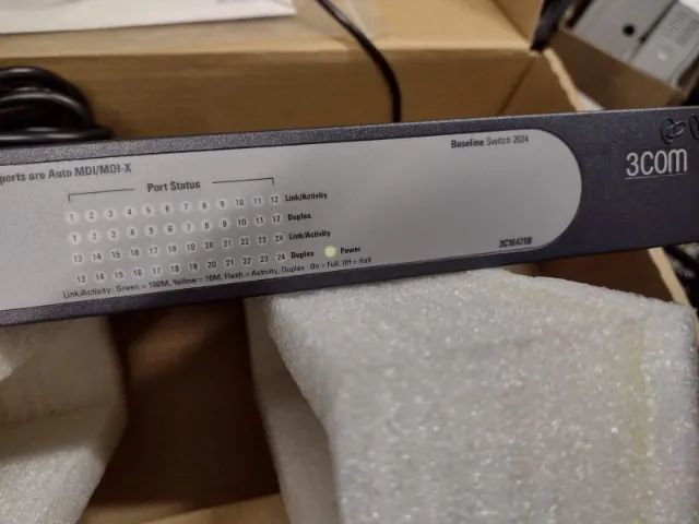 Switch HP 3COM V1405-24 (JD986A), 24 portas 10/100 Mbps - Foto 2