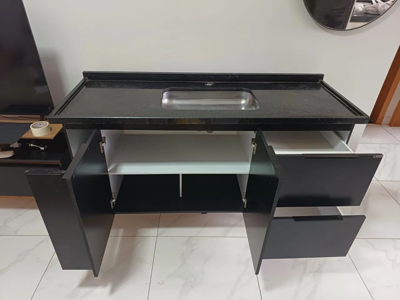 Gabinete de cozinha com pedra de granito - Foto 2