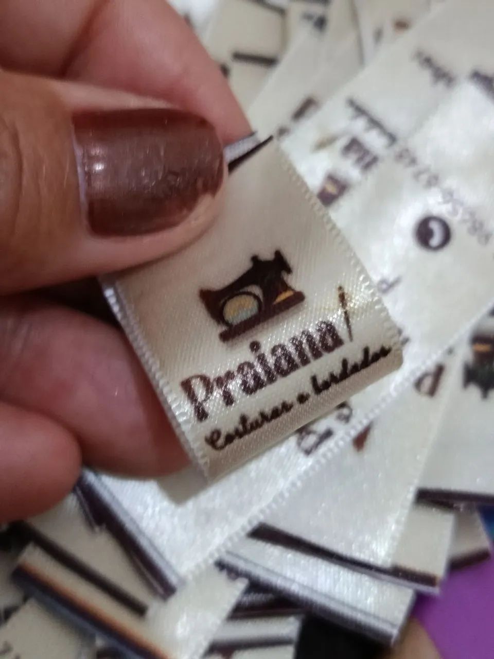 Etiqueta personalizada em Tecido Cetim  - Foto 2