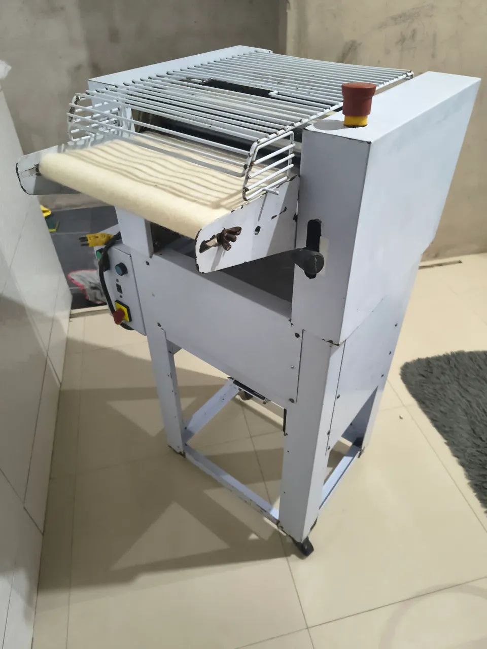 Modeladora de pães Braesi Mb-35/1 - Foto 3