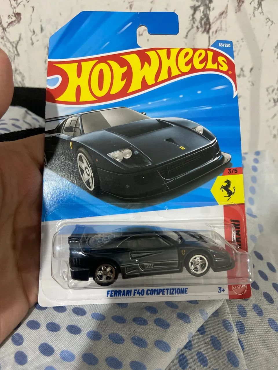 Hot Wheels Ferrari F40 1:64 Super Treasure Hunt 2026 - Brinquedos