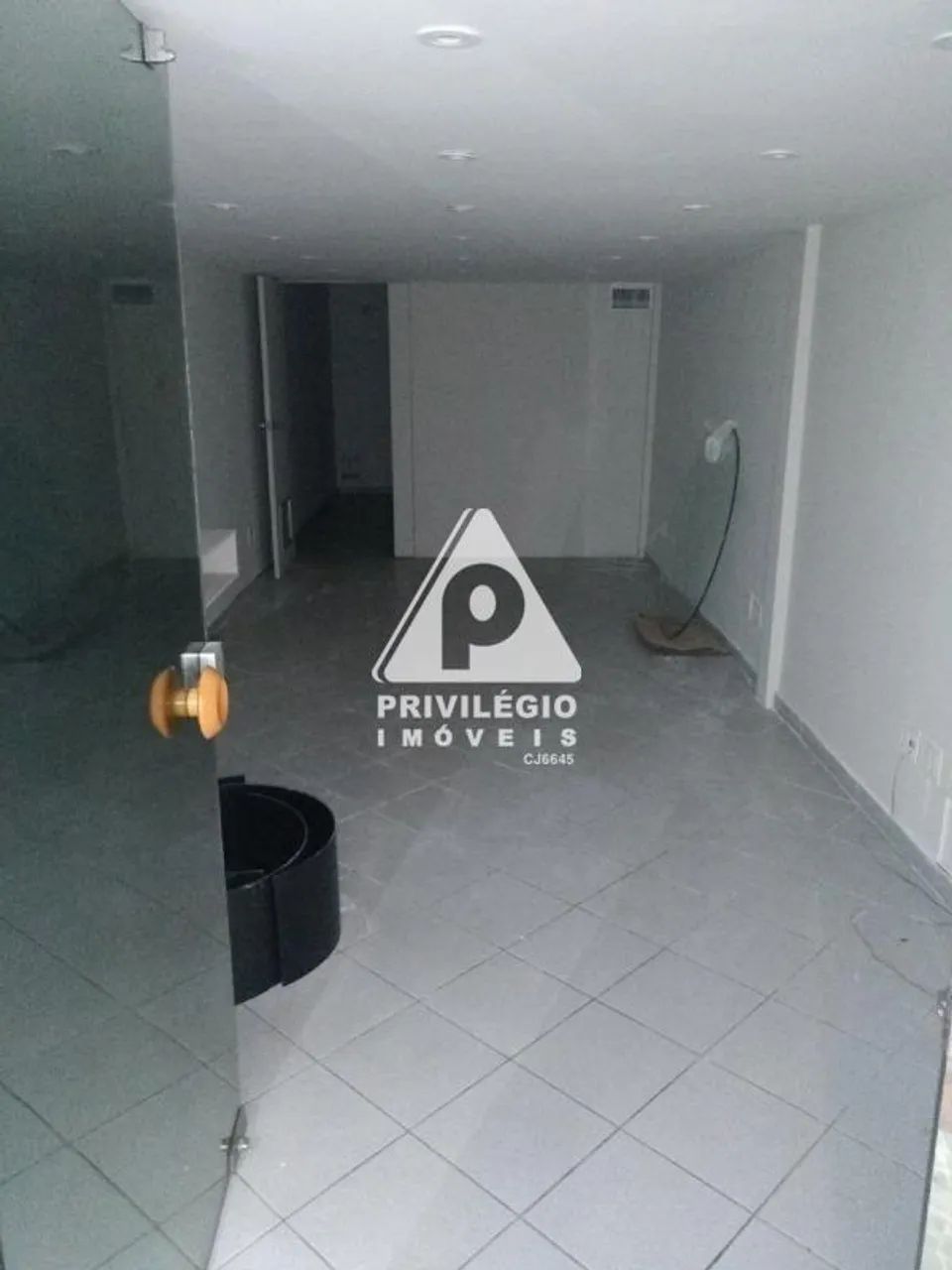 Sala Comercial em Galeria | 31m² com Mezanino | 1 Vaga | Ponto Nobre de Ipanema - Foto 4