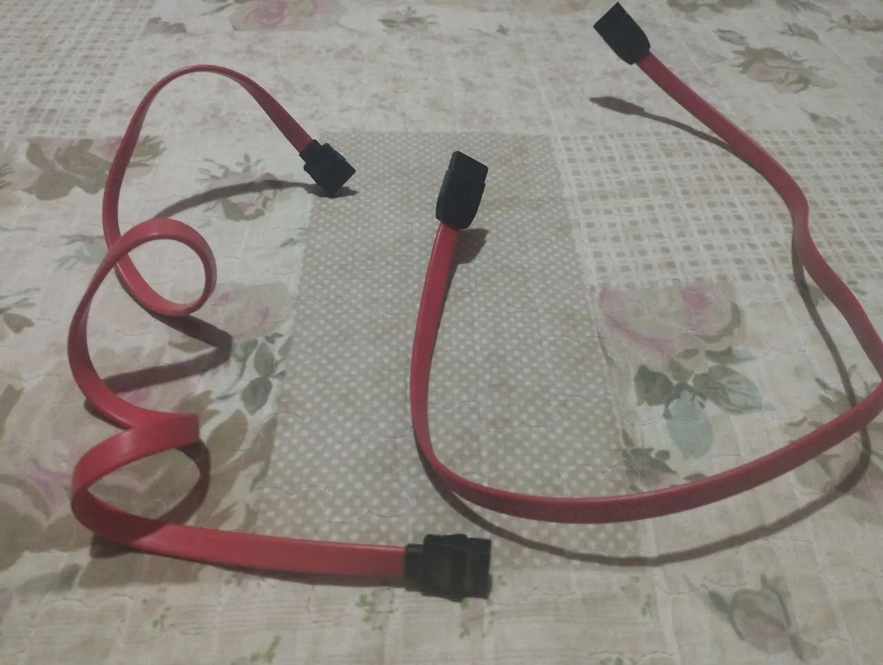 Kit 2 cabos SATA vermelho para HD/SSD 
