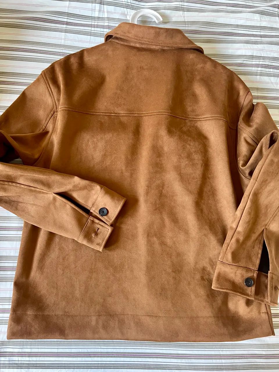 Jaqueta Overshirt em Suede Liso - Foto 3