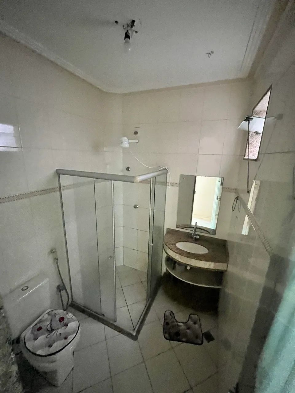 Quarto disponível para dividir apartamento