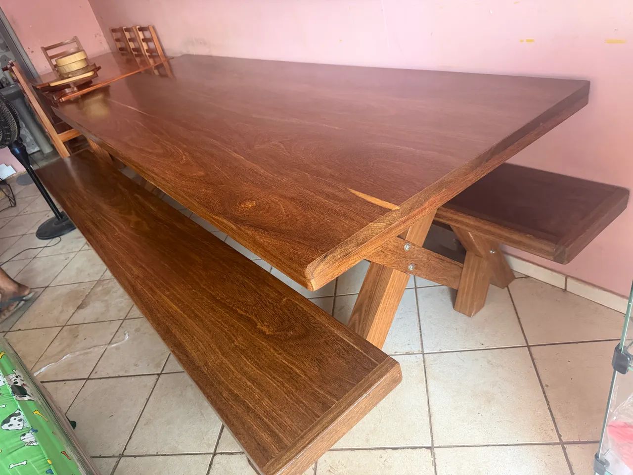 Mesa grande com dois bancos 3.00 de comprimento  - Foto 2