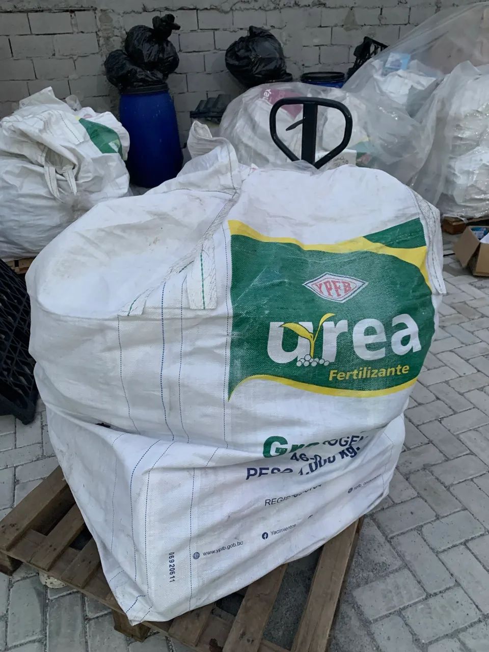 Lote com 40 guitarras elétricas  - Foto 4