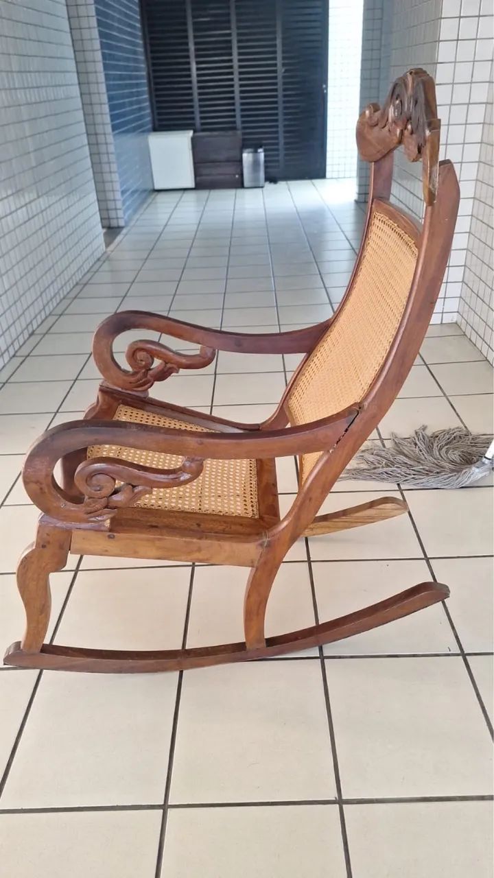 ANTIGA CADEIRA DE BALANÇO PERNAMBUCA