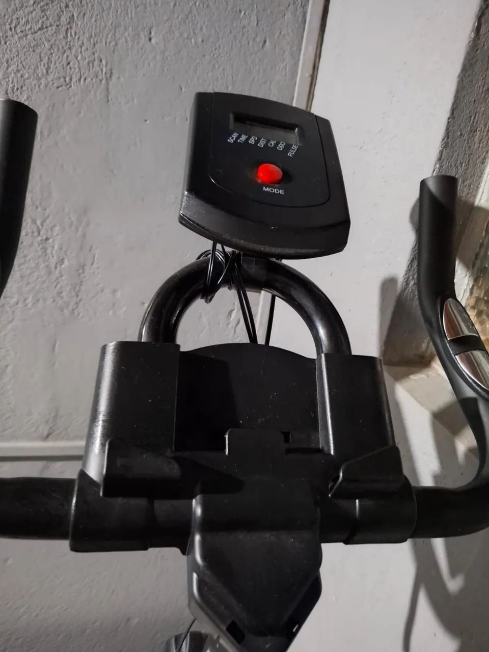 Bicicleta Ergométrica 110V - Foto 3