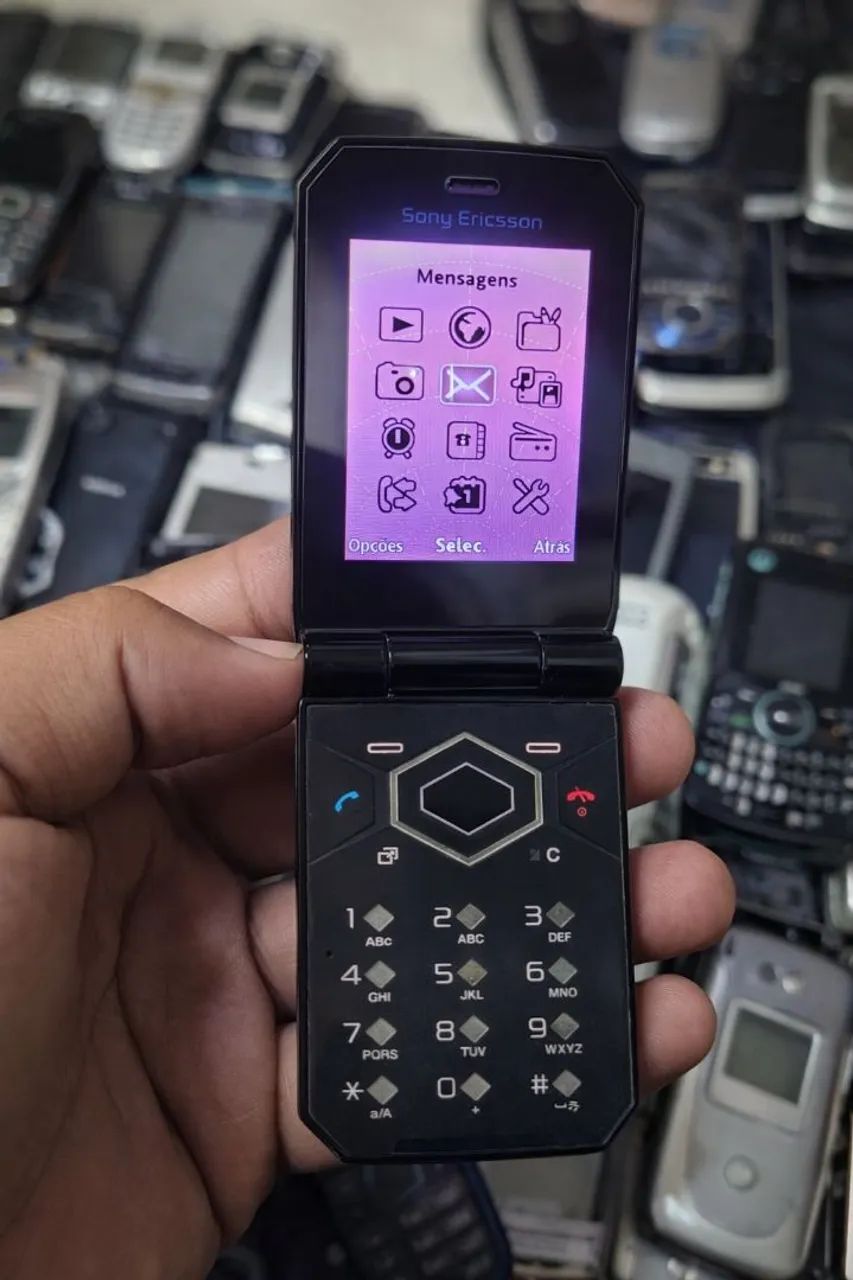 Sony Ericsson F100i Colecionador Relíquia Antigo - Foto 2