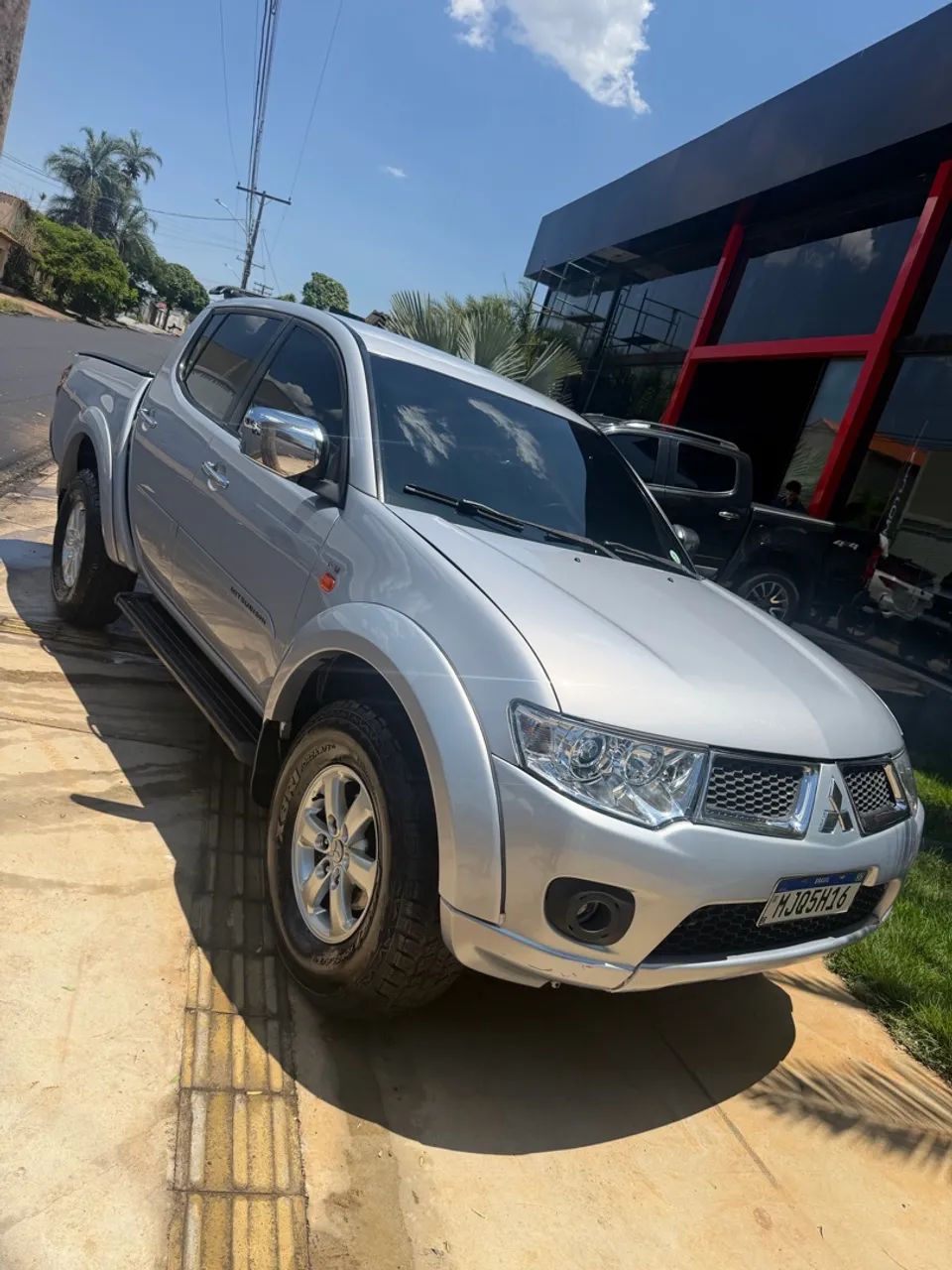 Mitsubishi L200 EVOLUTION 3.2 4X4 TB INT. DIESEL 2013