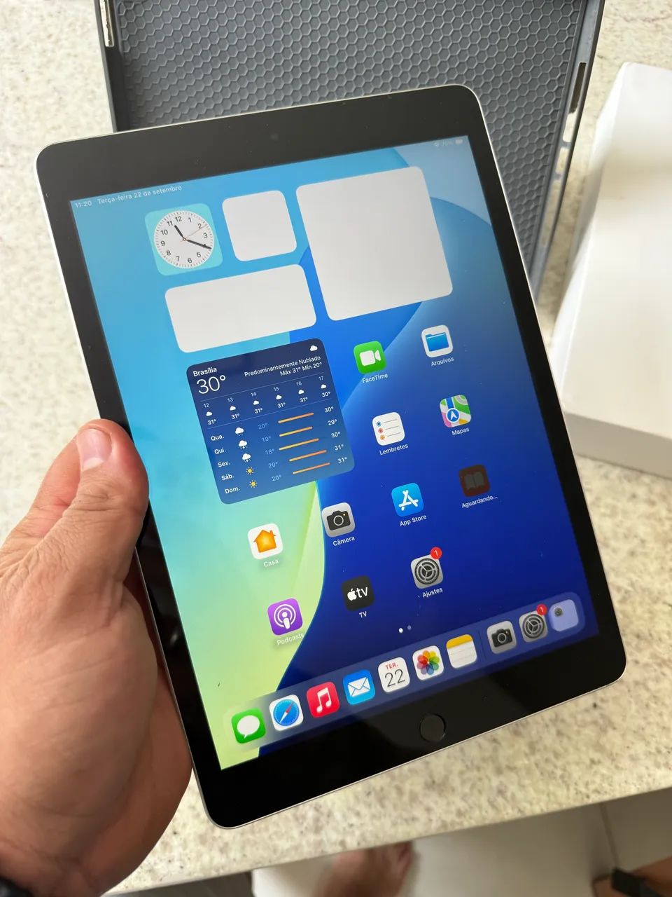 iPad 9 64gb + Pencil | Seminovo - Prata - Cx | OLX Pay - Tablets e