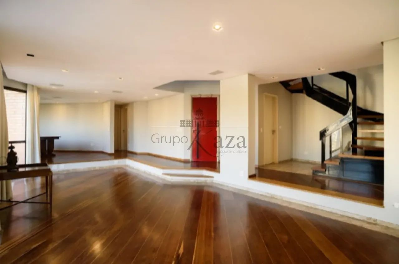 Cobertura Duplex - Pacaembu - 3 Suítes - 523 m². - Foto 3