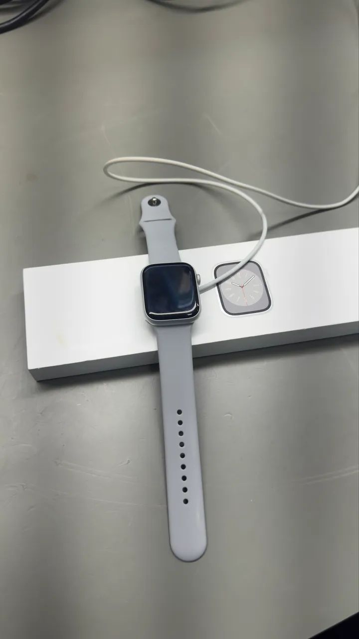 Apple Watch Silver 8 45mm - Foto 3