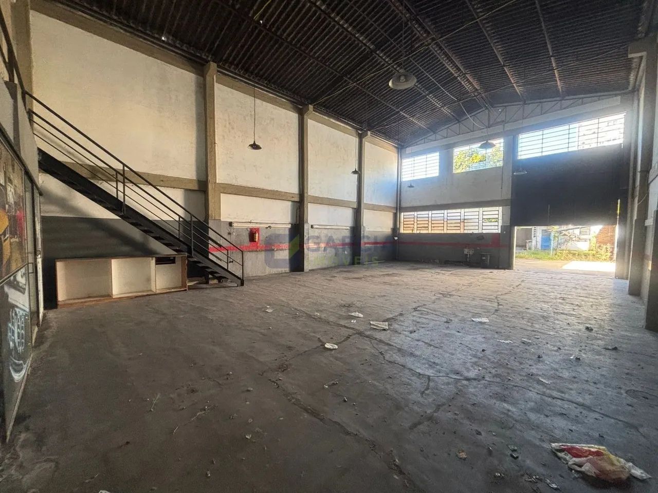 deposito; 4 banheiro; 4 vagas; 930 metros quadrados; bairro São João.. - Foto 9
