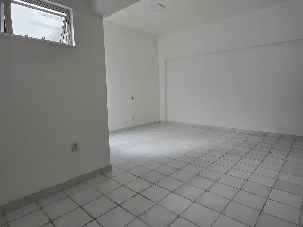 Sala Comercial na Batista Campos - Foto 3