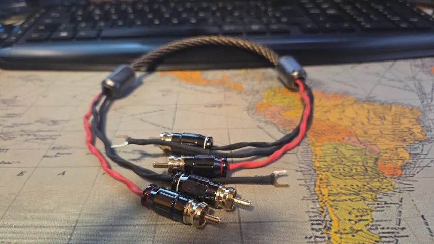 Cabo para Toca Discos - Ataudio (Canare) - 0,5 m 