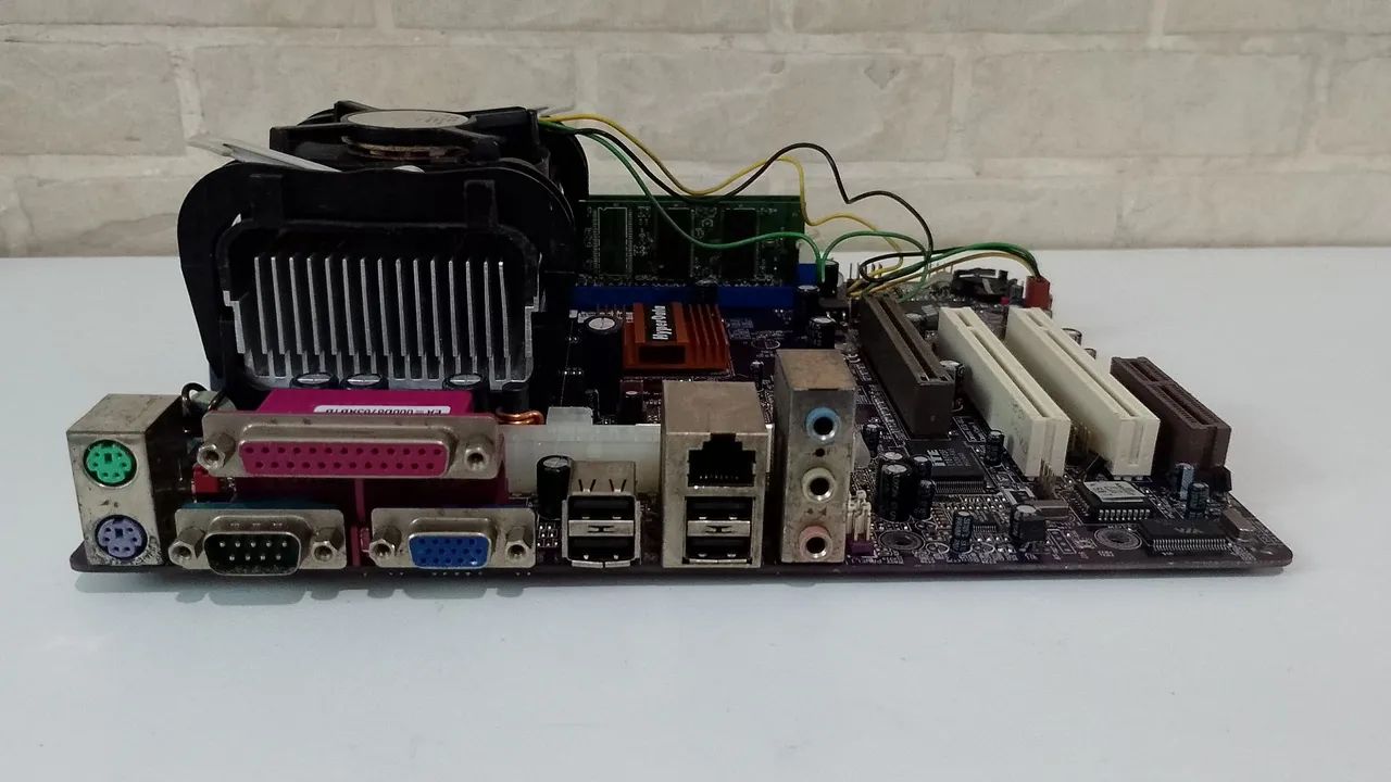 Placa-mãe Hyperdata para PC ECS 661FX-M c/ Processador e Memória (Leia a descrição abaixo) - Foto 4
