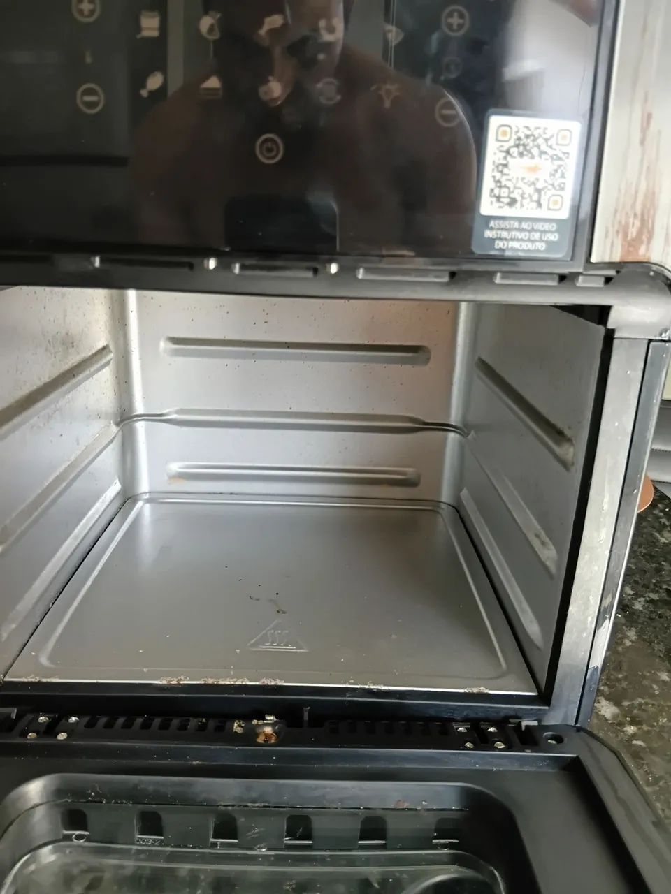 Air fryer Britânia 18L com pçs faltando!! - Foto 4