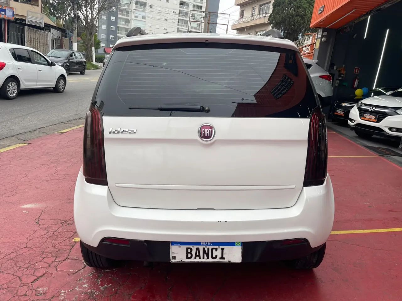 Fiat Idea Attractive 1.4 Fire Flex 8V 5P 2014 - Foto 5