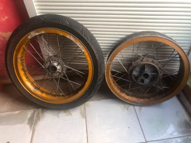 Pneu para moto 