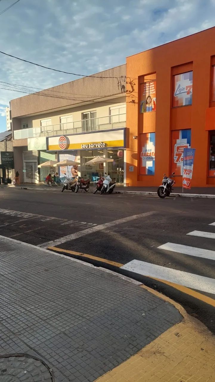 OPORTUNIDADE DE INVESTIMENTO EM PRÉDIO COMERCIAL NO CENTRO DE ROLANDIA - Foto 3