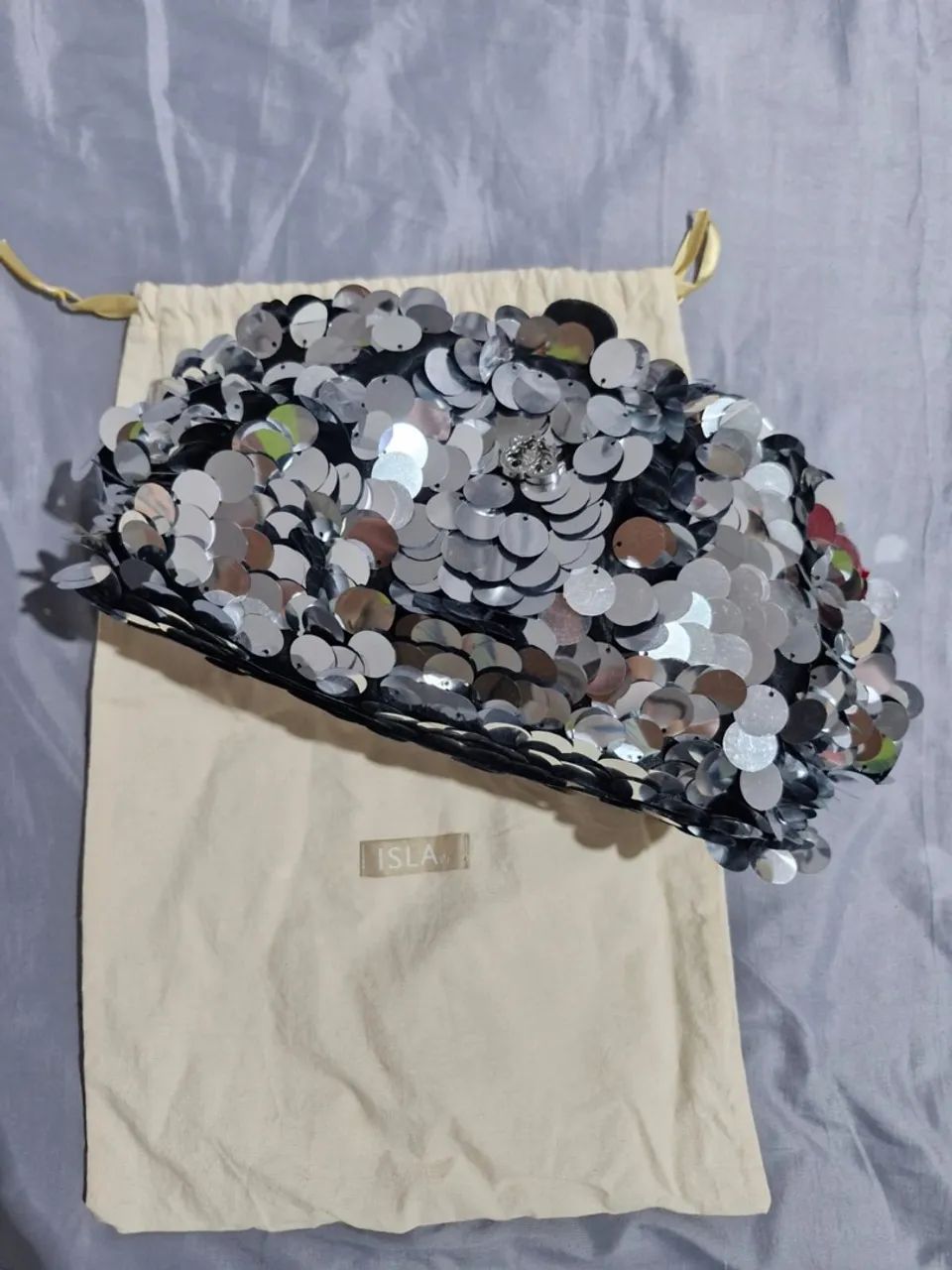 Bolsa Maxi Pouch em Paetês Isla
