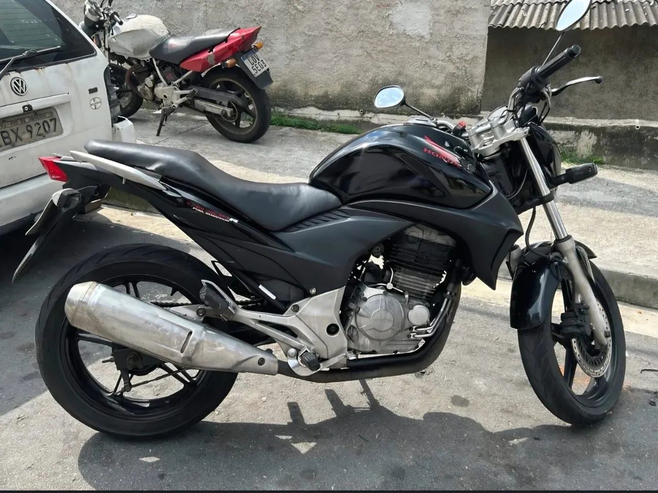 CB 300r (PERFEITO ESTADO) - Foto 2