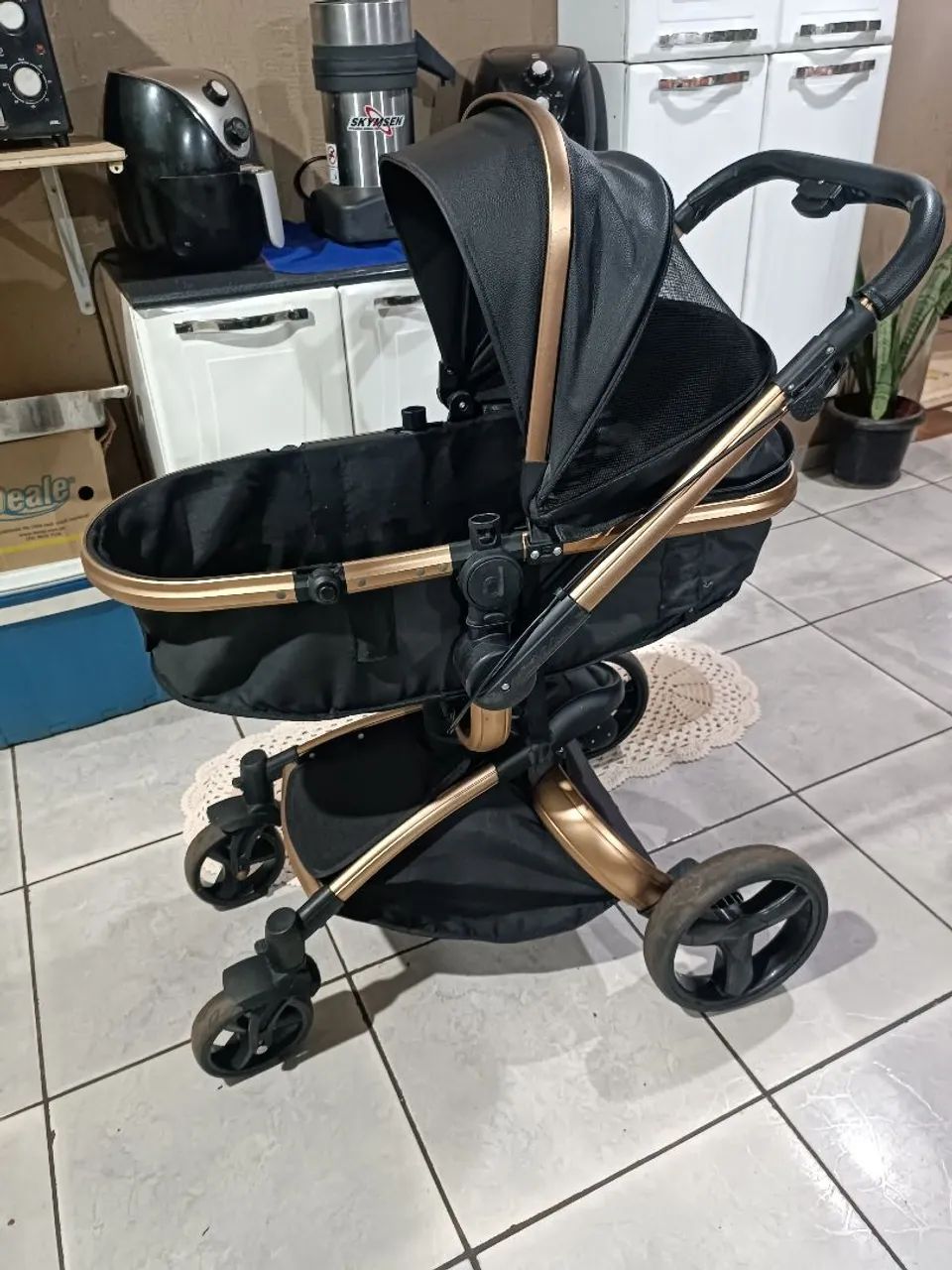 Carrinho de bebê Disieco. - Foto 3