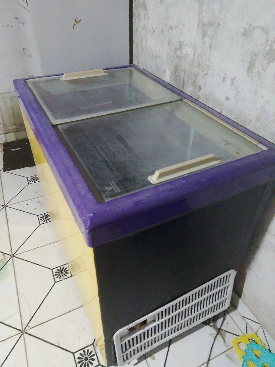 FREEZER TAMPA DE VIDRO  - Foto 2