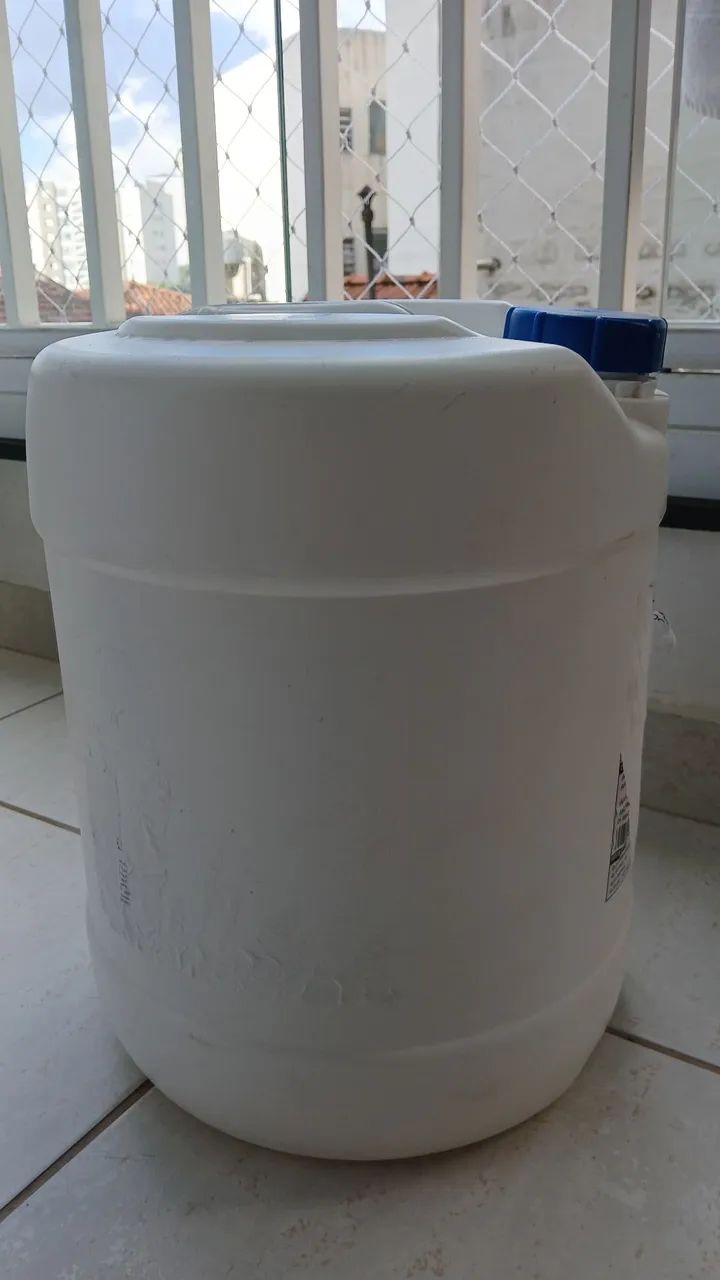 GALÃO 20L, USADO EM BOM ESTADO.