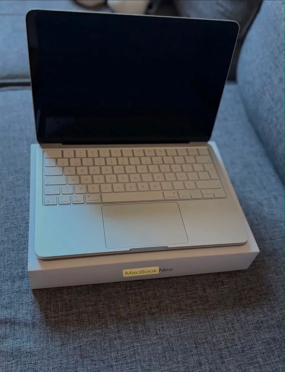 MacBook Neo 512 Prata - Na garantia Apple  - Foto 3