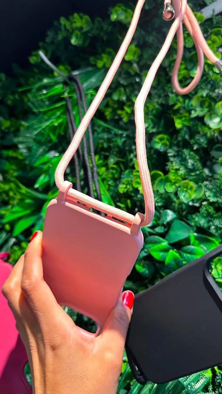 Capa de celular com Cordão - Foto 2