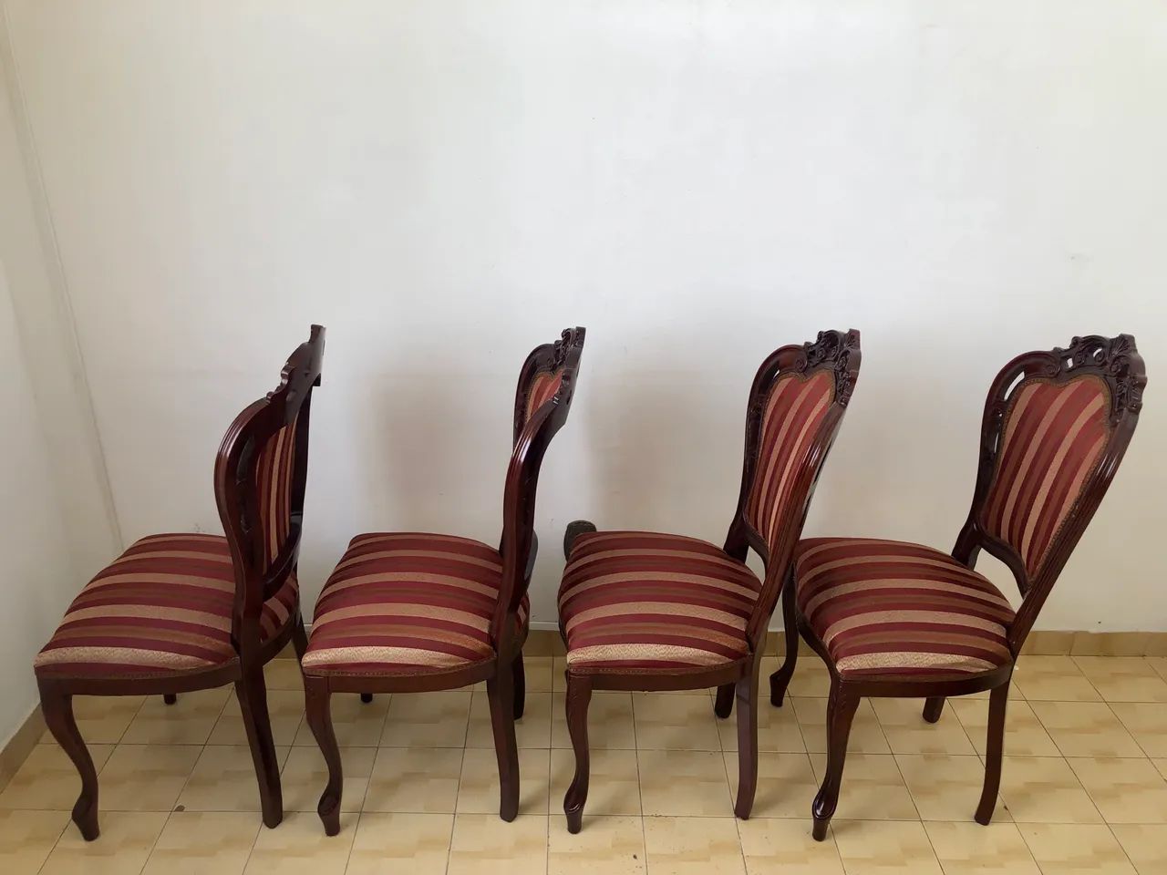 Entregamos Grátis Belíssimo Conjunto de Cadeiras Estilo Luís XV - Foto 2