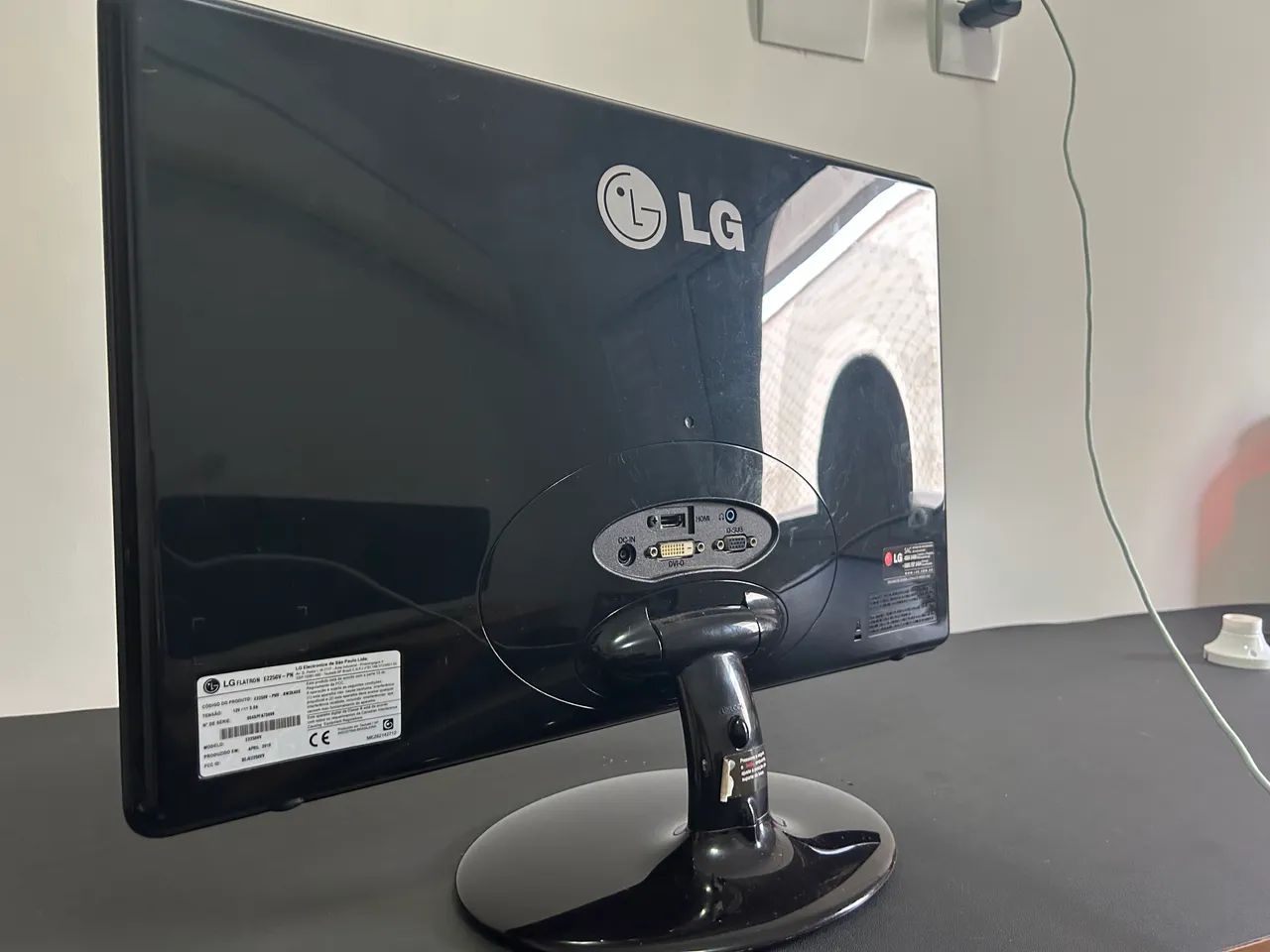 Monitor LG 21,5? Full HD HDMI  - Foto 5