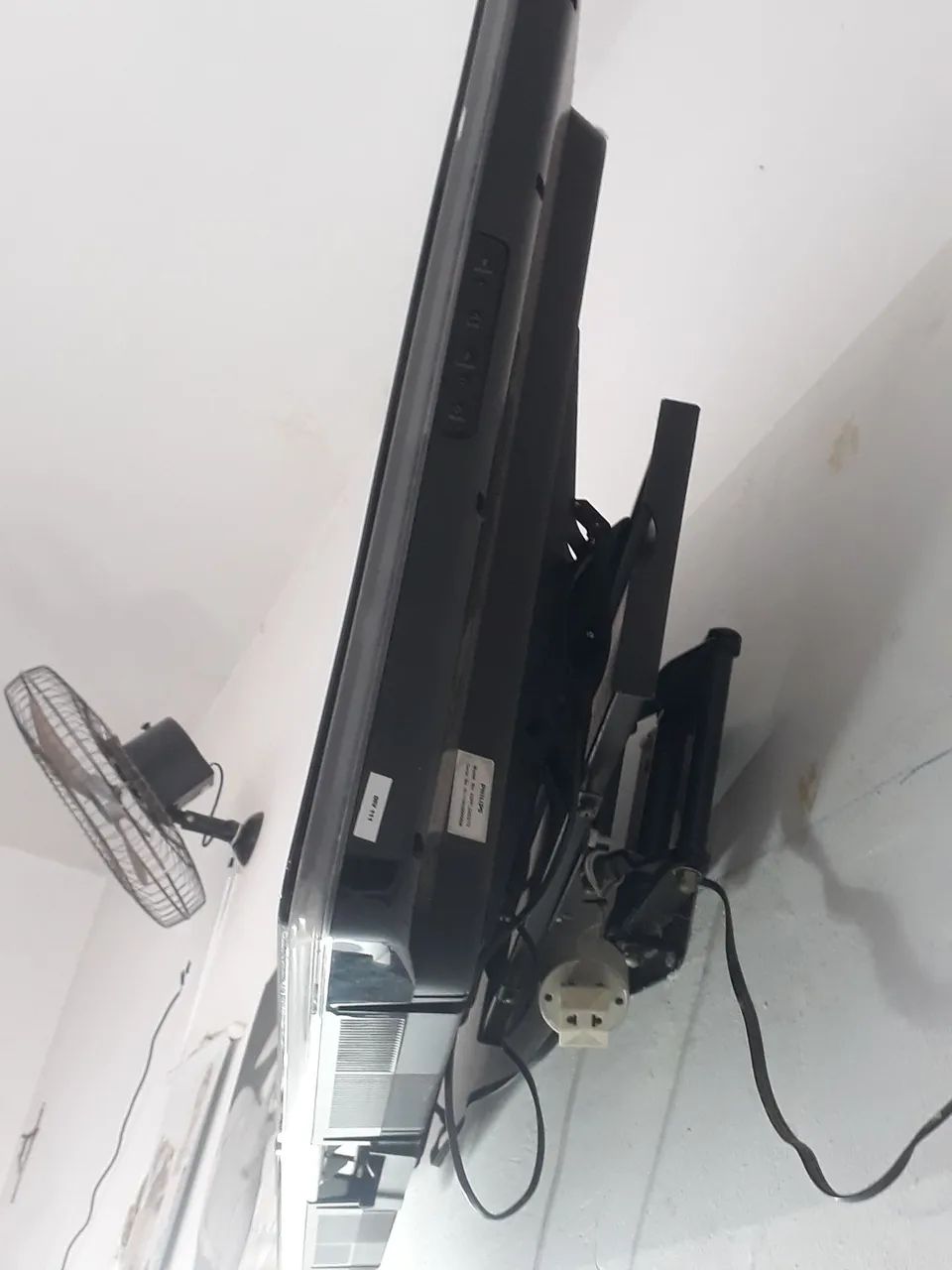 TV Philips  42 polegadas com suporte  de parede  - Foto 5
