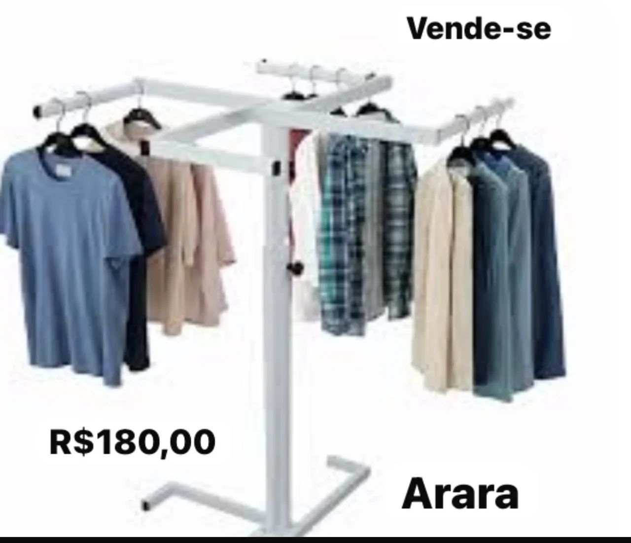 Vende-se Expositor arara 