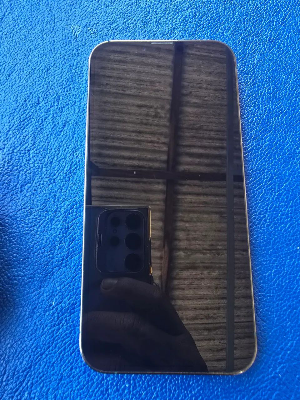 Iphone 13 pro max 128 gigas 2000 todo original  - Foto 3