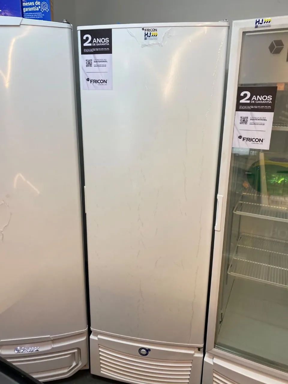 NZ. Freezer vertical 569 litros FRICON  