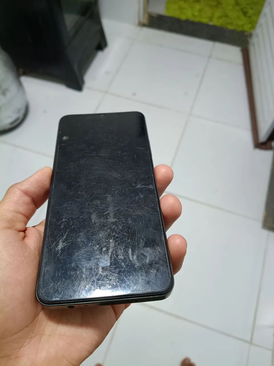 Realme C61 R$500: funcionando, com defeito na placa e Wi-Fi sem funcionar. - Foto 2