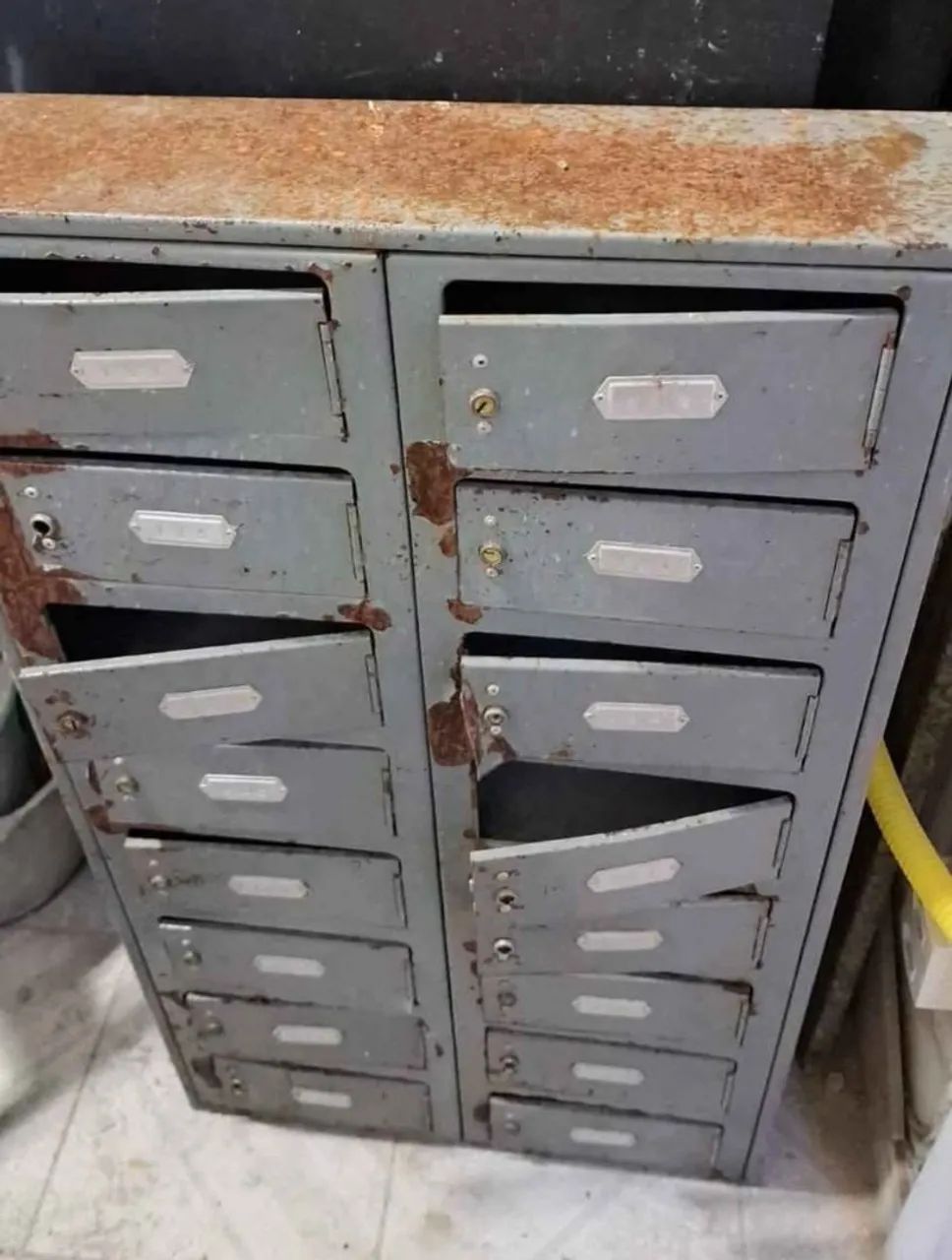 Caixa de correio antiga