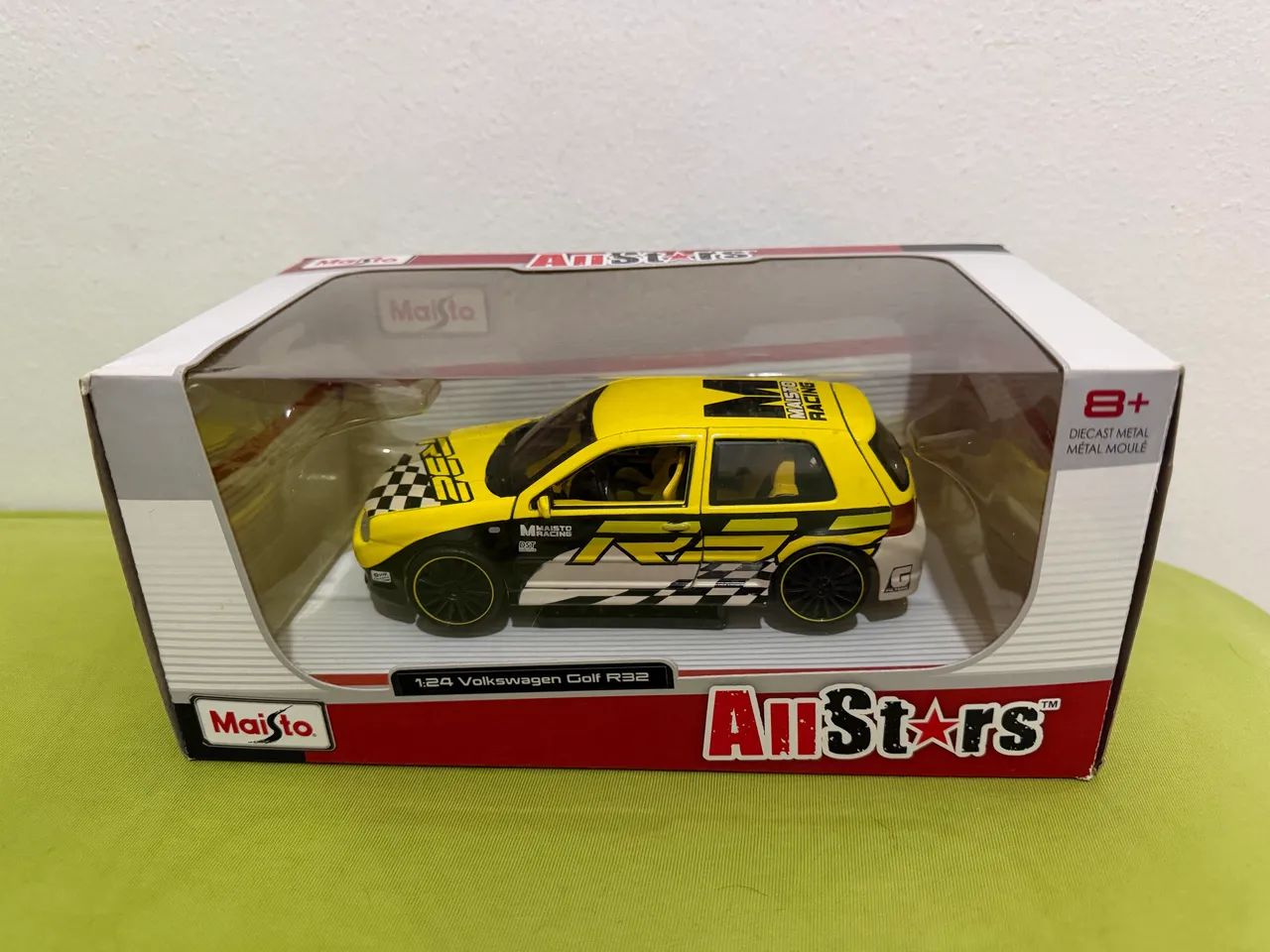 Miniatura Golf Sapão R32 escala 1/24