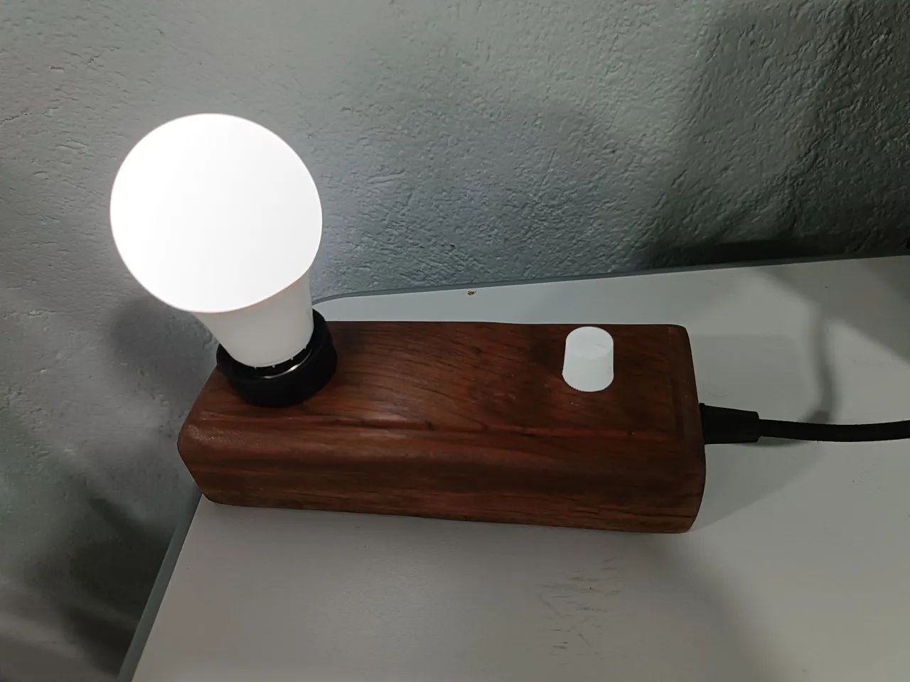 Luminária madeira de mesa - Foto 2