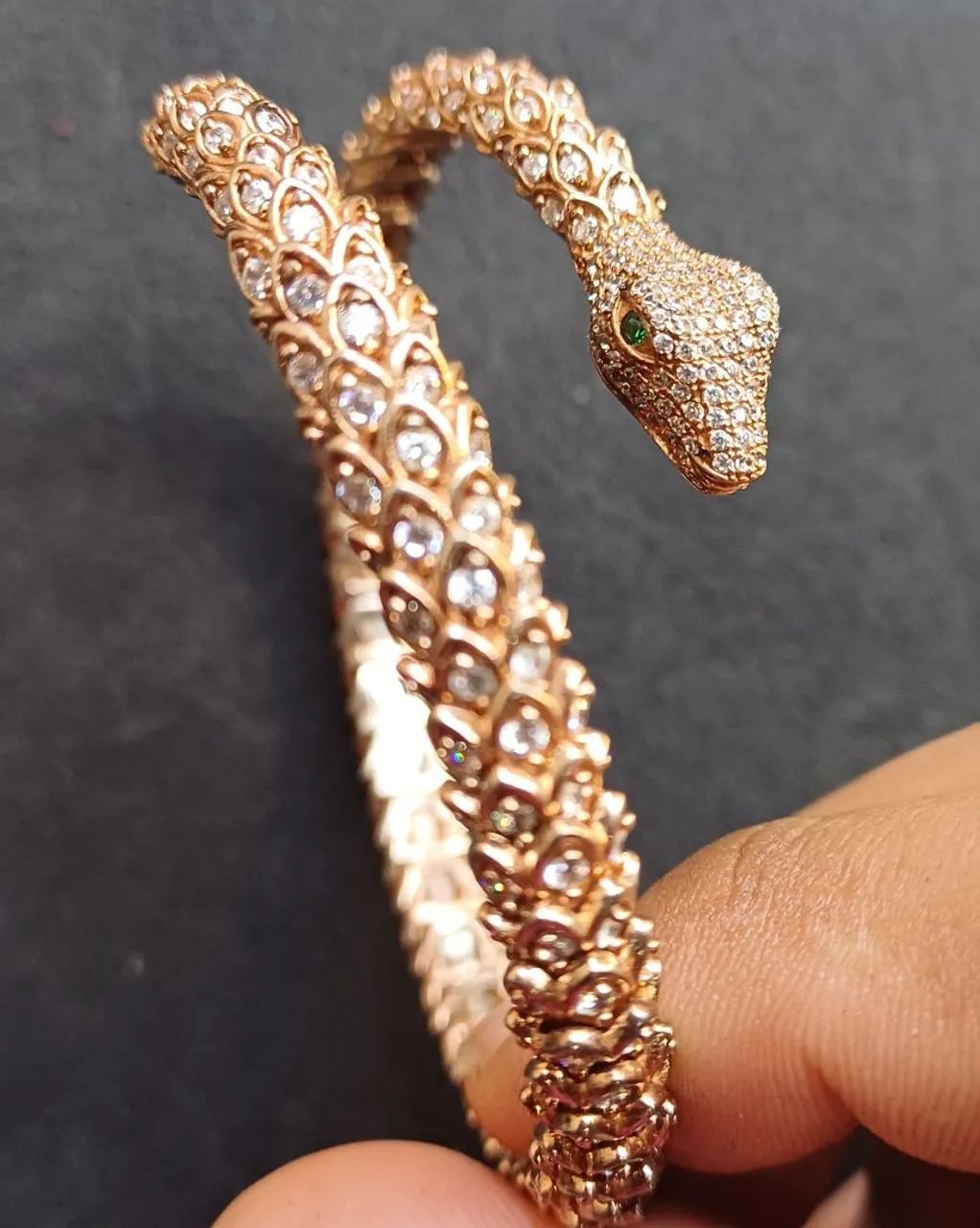 Pulseira serpente de prata 925 banhada a ouro 18k - Foto 4