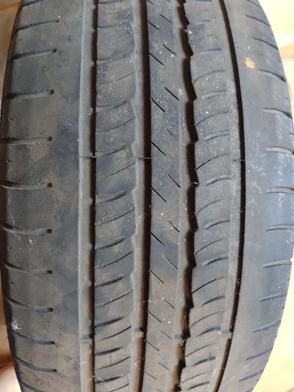 Pneu 215/55 R16 - Foto 2