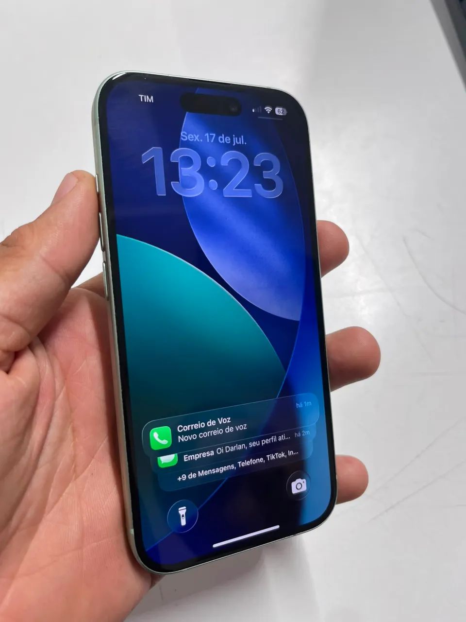 iPhone 15 - saúde 90%