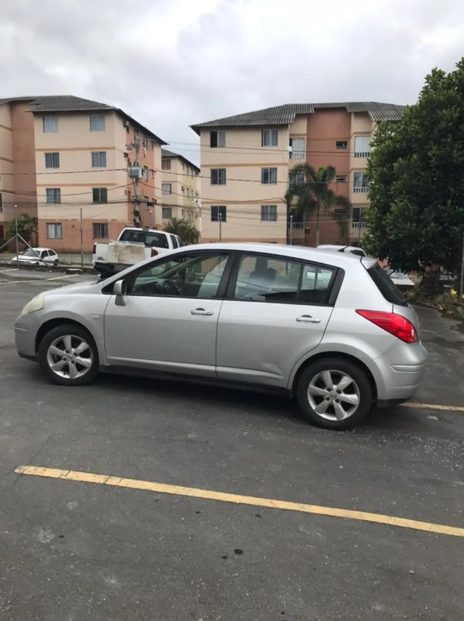 Nissan Tiida TIIDA SL 1.8/1.8 Flex 16V  Mec. 2010